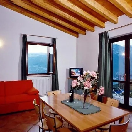'zwei-zimmer-balkon By Interhome Apartman Tignale