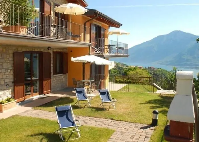 'zwei-zimmer-balkon By Interhome