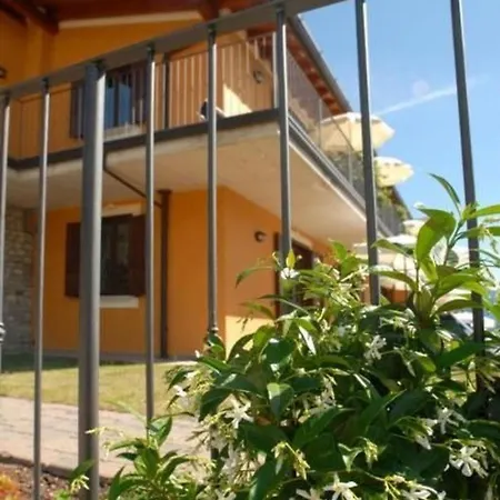 'zwei-zimmer-balkon By Interhome *