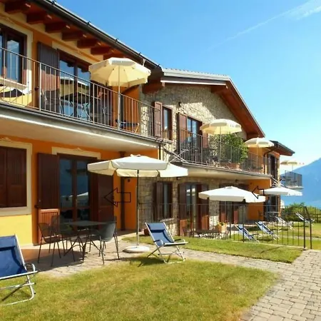 'zwei-zimmer-balkon By Interhome