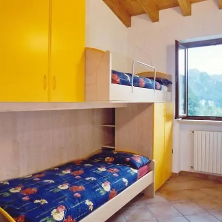 'zwei-zimmer-balkon By Interhome Daire Tignale